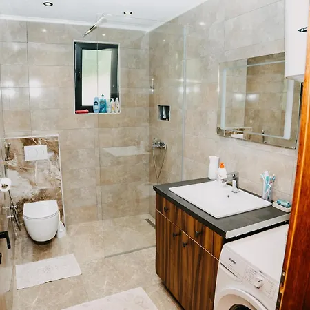 Jelica 빌라 코니츠